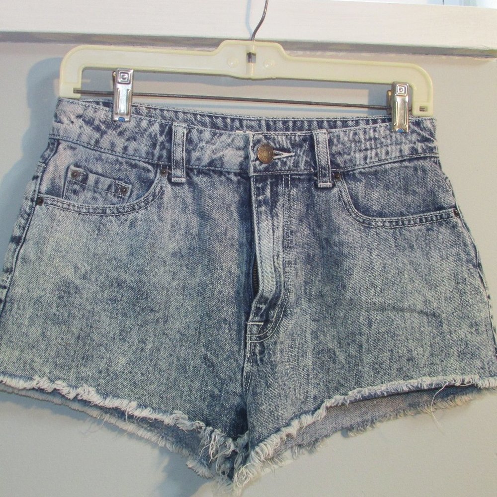 3/$15 BDG High Rise Dree Denim Shorts